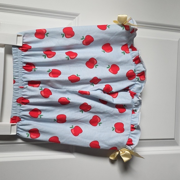 Apple Print Shorts For Back To School Size 8t-9t - Picture 4 of 4